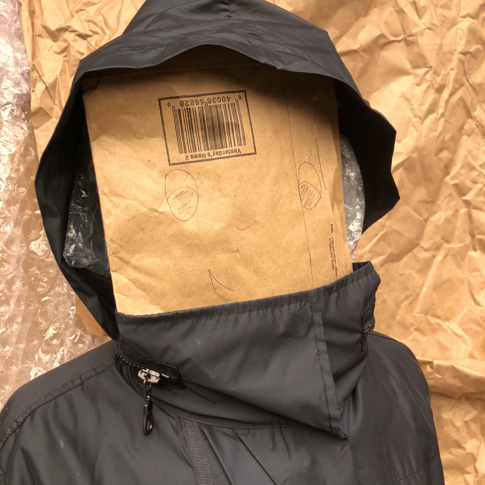 Ruffle Hooded Light Rain Jacket